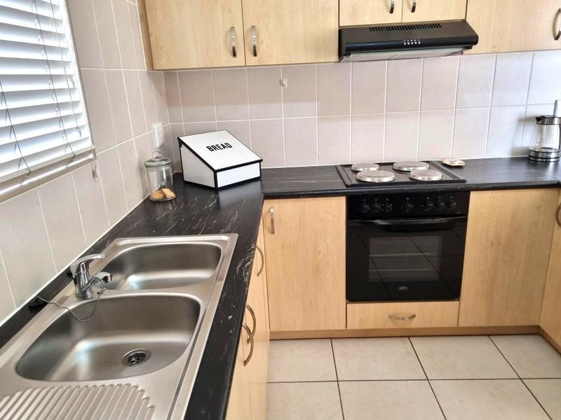 1 Bedroom Property for Sale in Sonkring Western Cape